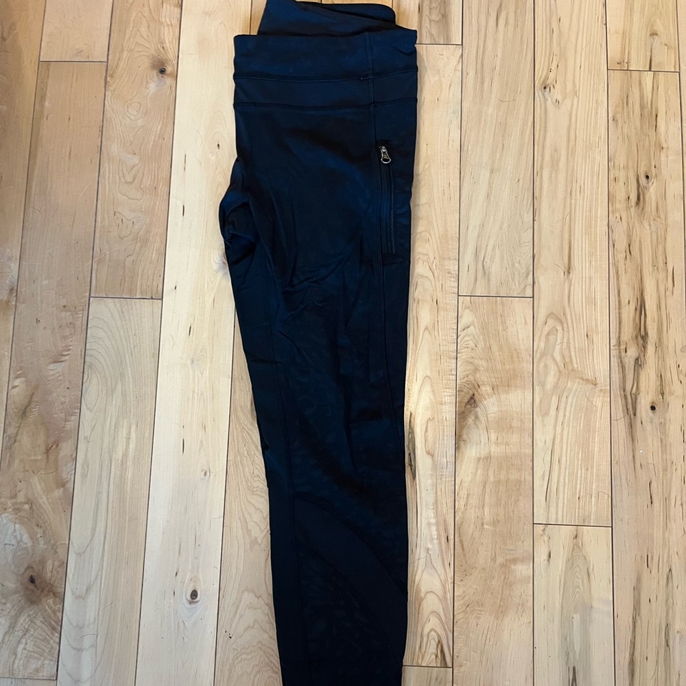 Vintage Lululemon black cheetah print leggings